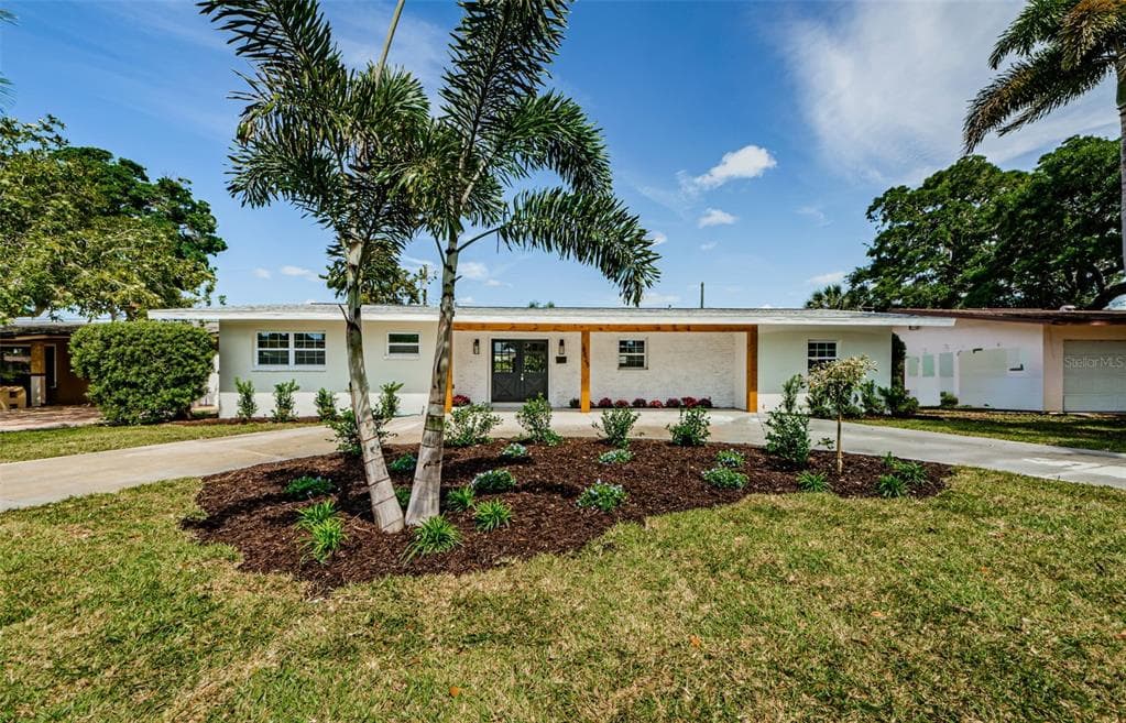 6825 11TH AVENUE N ST PETERSBURG, FL 33710