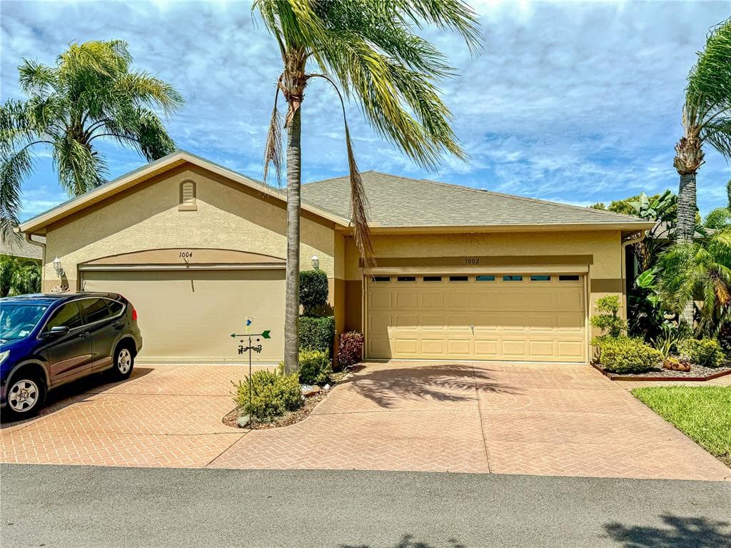 1002 BRISTOL GREENS COURT UNIT 16 SUN CITY CENTER, FL 33573