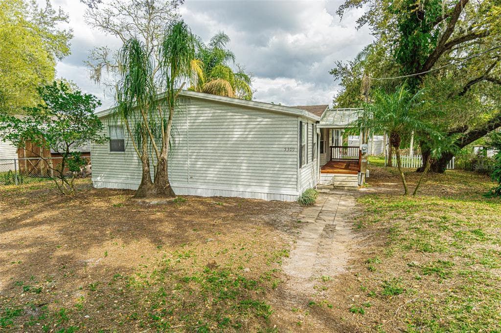 5309 ROYAL OAK DRIVE SEFFNER, FL 33584