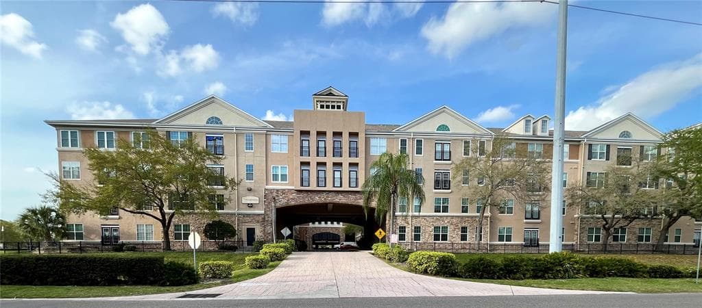 4221 W SPRUCE STREET UNIT 1206
