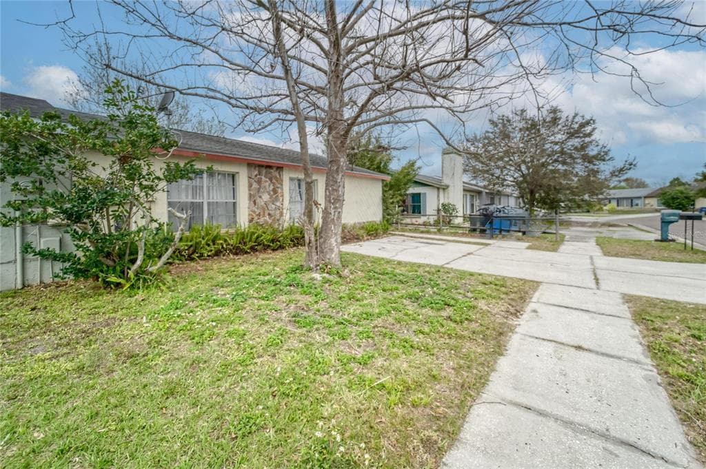 1240 COOLMONT DRIVE BRANDON, FL 33511