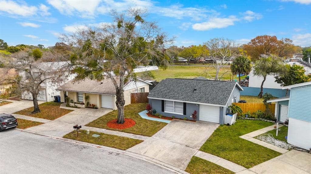 10365 CHADBOURNE DRIVE TAMPA, FL 33624