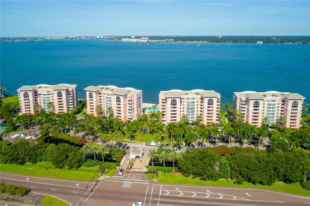 4971 BACOPA LANE S UNIT 701 ST PETERSBURG, FL 33715