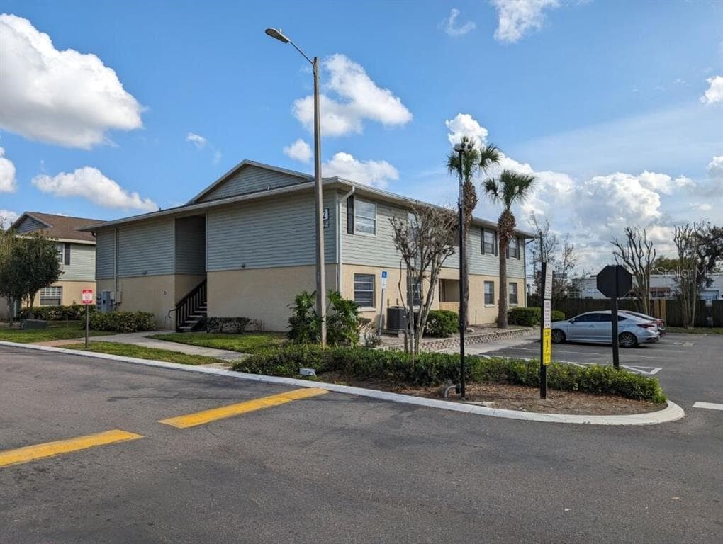 620 GOLDEN RAINTREE PLACE UNIT 620 BRANDON, FL 33510
