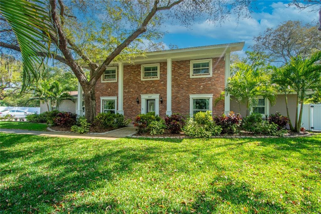 2267 BELLEAIR ROAD CLEARWATER, FL 33764