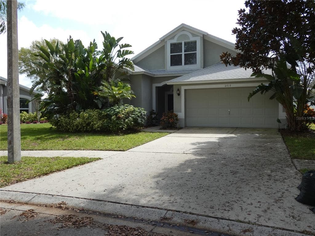 2717 VILLA DRIVE VALRICO, FL 33596