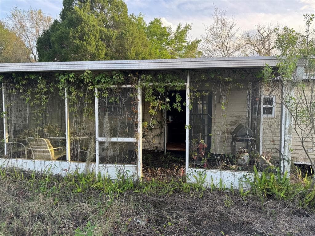 8740 OLD PASCO ROAD WESLEY CHAPEL, FL 33544