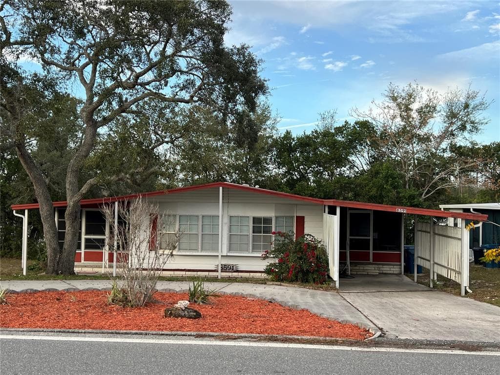 8591 HIGHPOINT BOULEVARD BROOKSVILLE, FL 34613