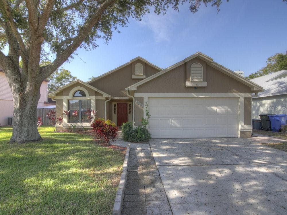 1048 VERNON LOOP OVIEDO, FL 32765