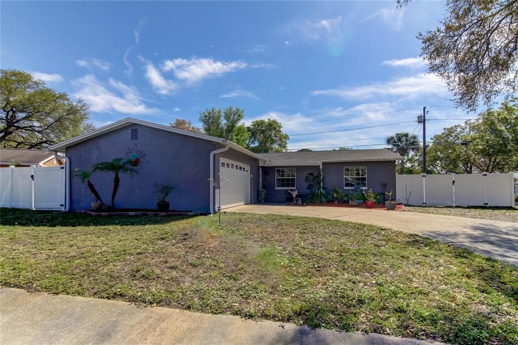 7232 AMHURST WAY CLEARWATER, FL 33764