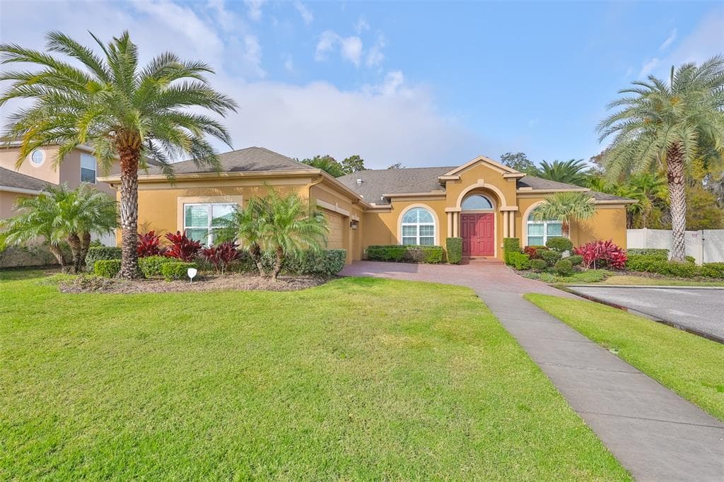 932 EARLHAM DRIVE CLEARWATER, FL 33765