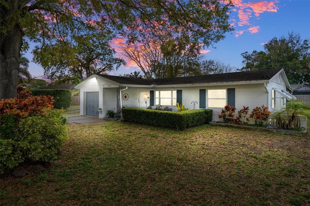 6072 45TH AVENUE N KENNETH CITY, FL 33709