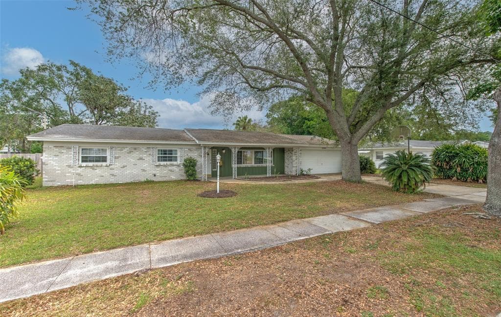 2204 MALIBU DRIVE BRANDON, FL 33511