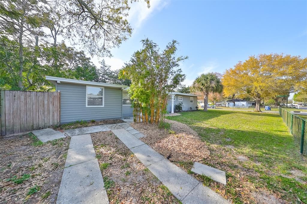 4700 W OKLAHOMA AVENUE TAMPA, FL 33616