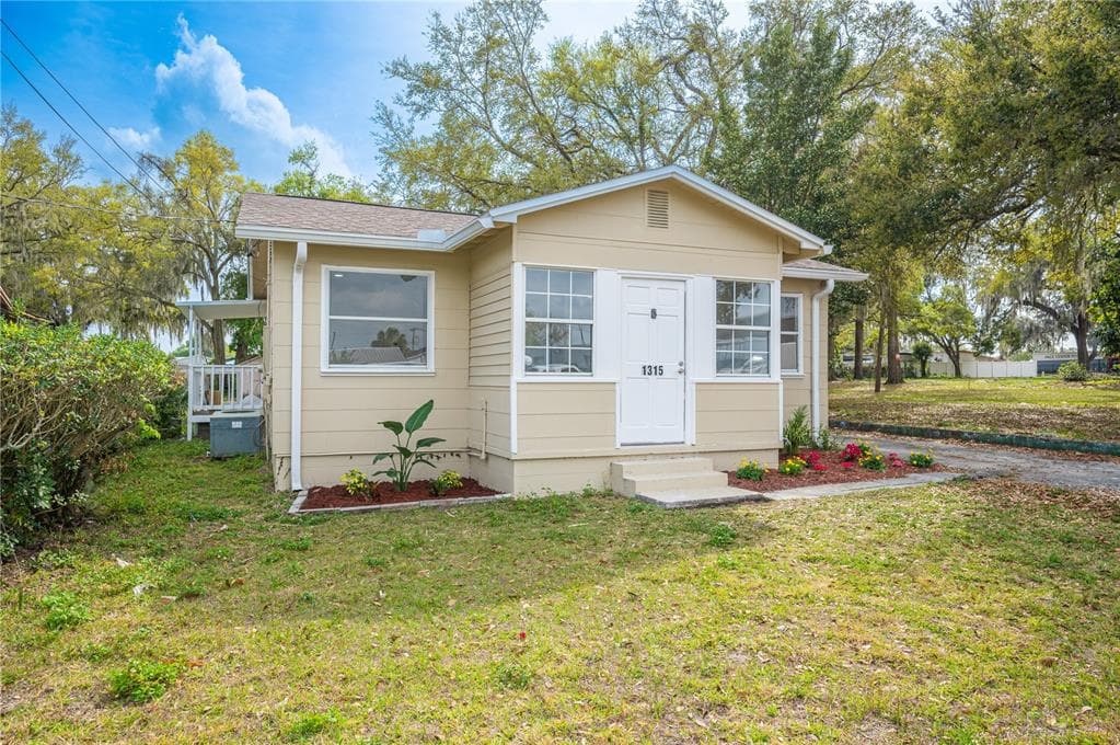 1315 E LEMON STREET LAKELAND, FL 33801