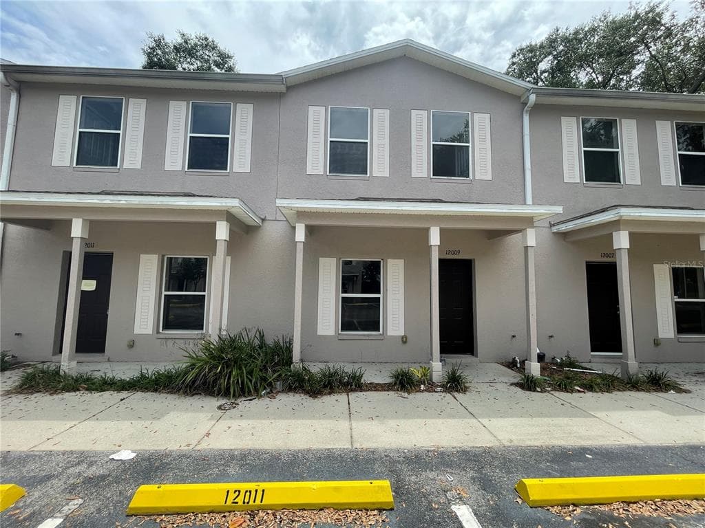 12009 PEACH GROVE COURT SEFFNER, FL 33584