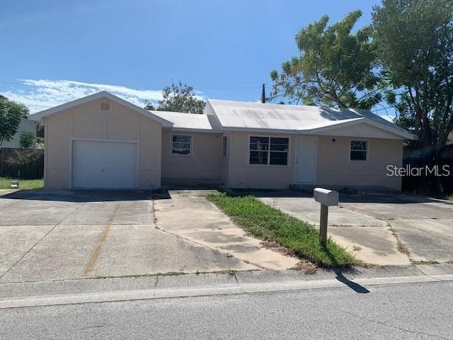 2647 HARBOR CIRCLE CLEARWATER, FL 33759