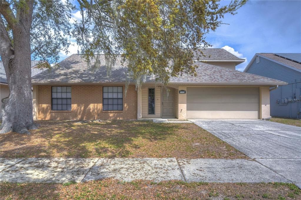 1909 REDBRIDGE DRIVE BRANDON, FL 33511