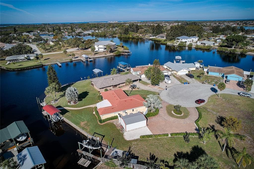 1210 SABLE COVE RUSKIN, FL 33570