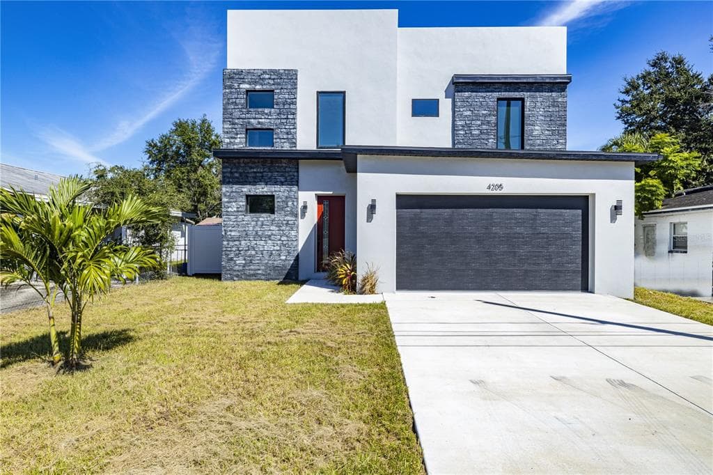 4205 W ARCH STREET TAMPA, FL 33607