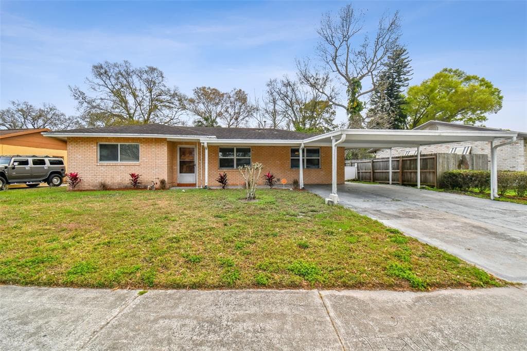 5841 LANGSTON DRIVE TAMPA, FL 33619