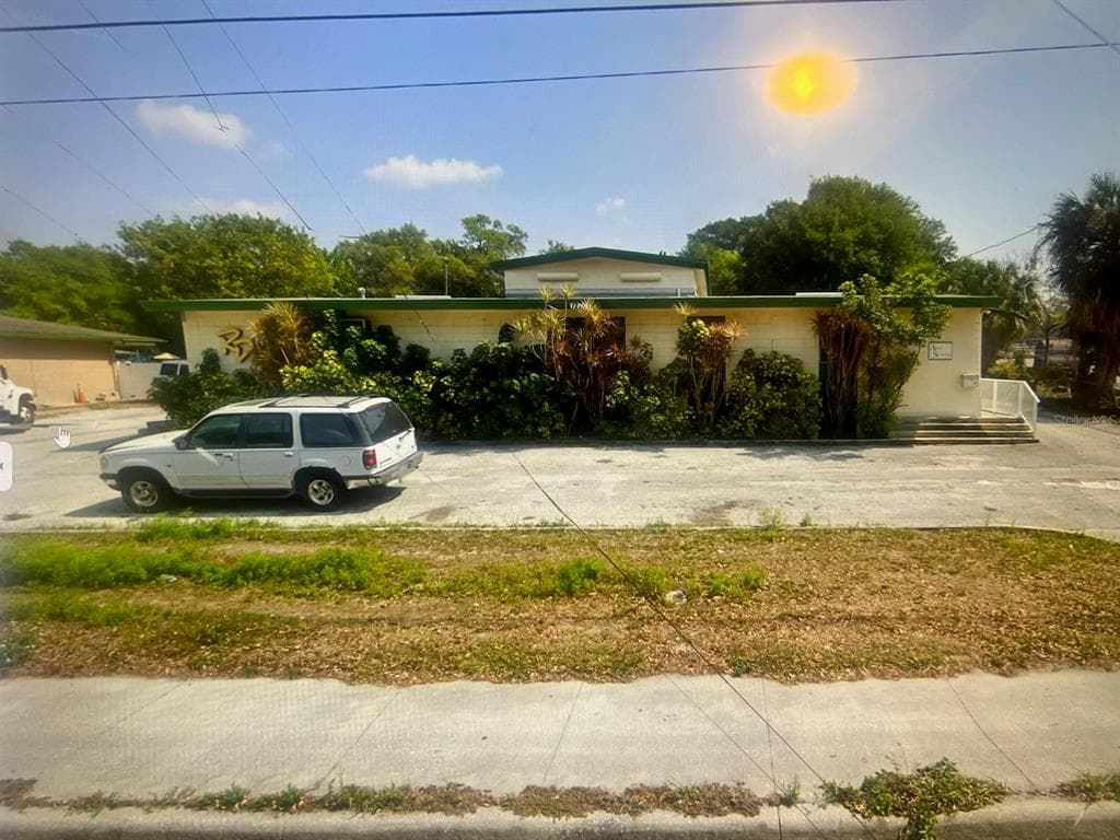 1275 N HIGHLAND AVENUE CLEARWATER, FL 33755