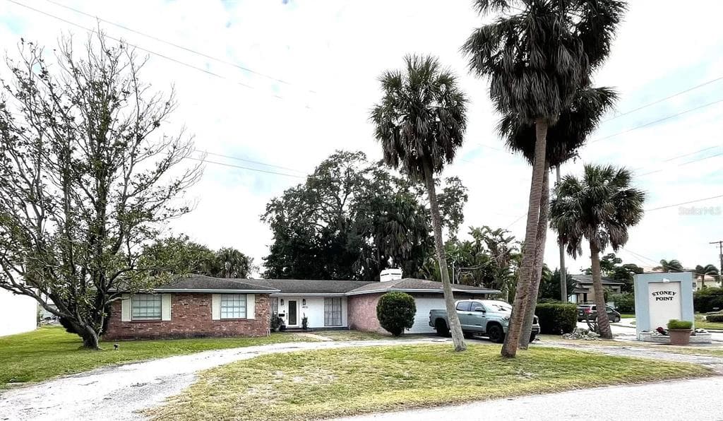 4910 W MELROSE AVENUE TAMPA, FL 33629