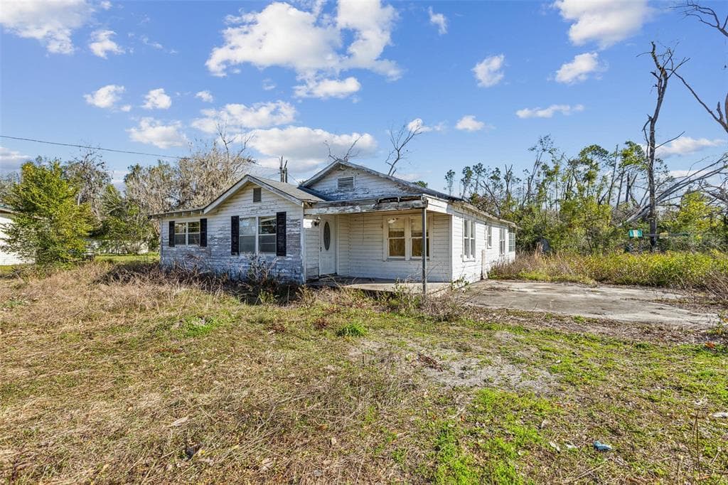 1822 N US 221 PERRY, FL 32347