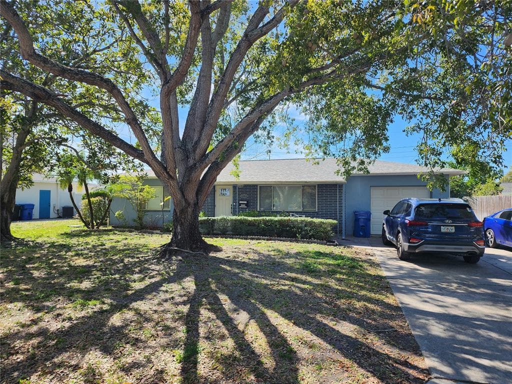 6310 ORCHARD DRIVE N ST PETERSBURG, FL 33702