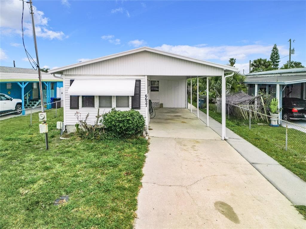 6627 TOWER DRIVE HUDSON, FL 34667