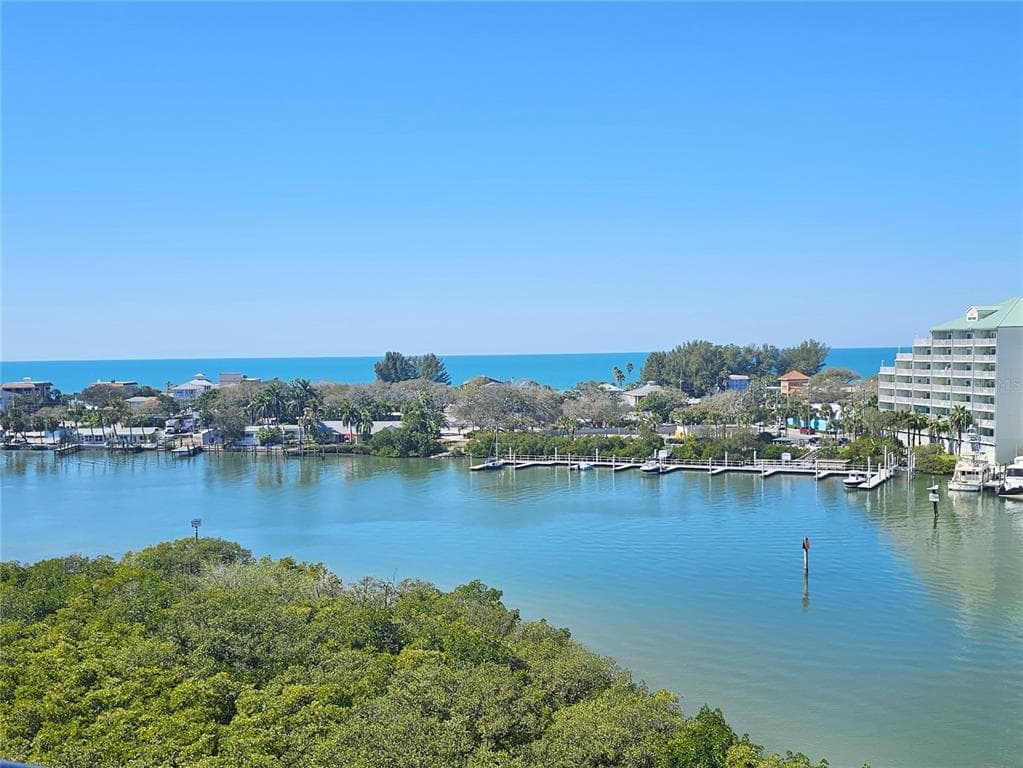 11730 SHIPWATCH DRIVE UNIT 807 LARGO, FL 33774