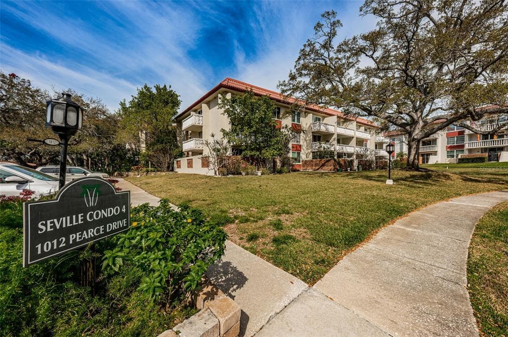 1012 PEARCE DRIVE UNIT 108 CLEARWATER, FL 33764