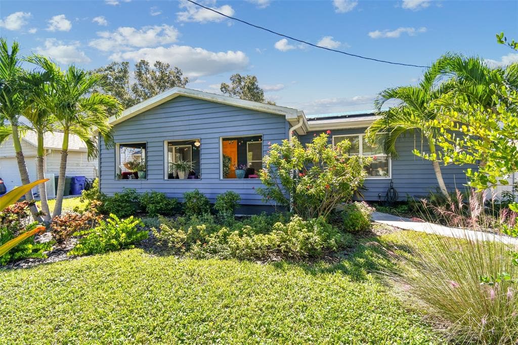 1255 GEORGIA AVENUE DUNEDIN, FL 34698
