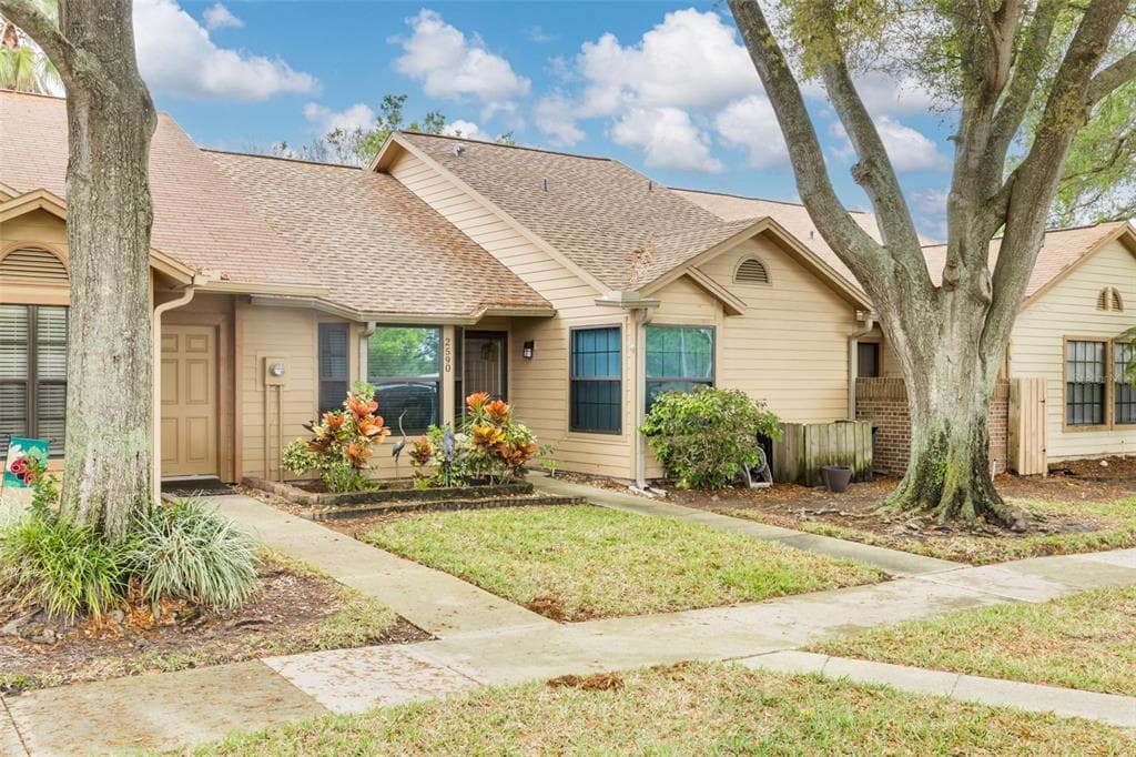 2590 BENTLEY DRIVE PALM HARBOR, FL 34684