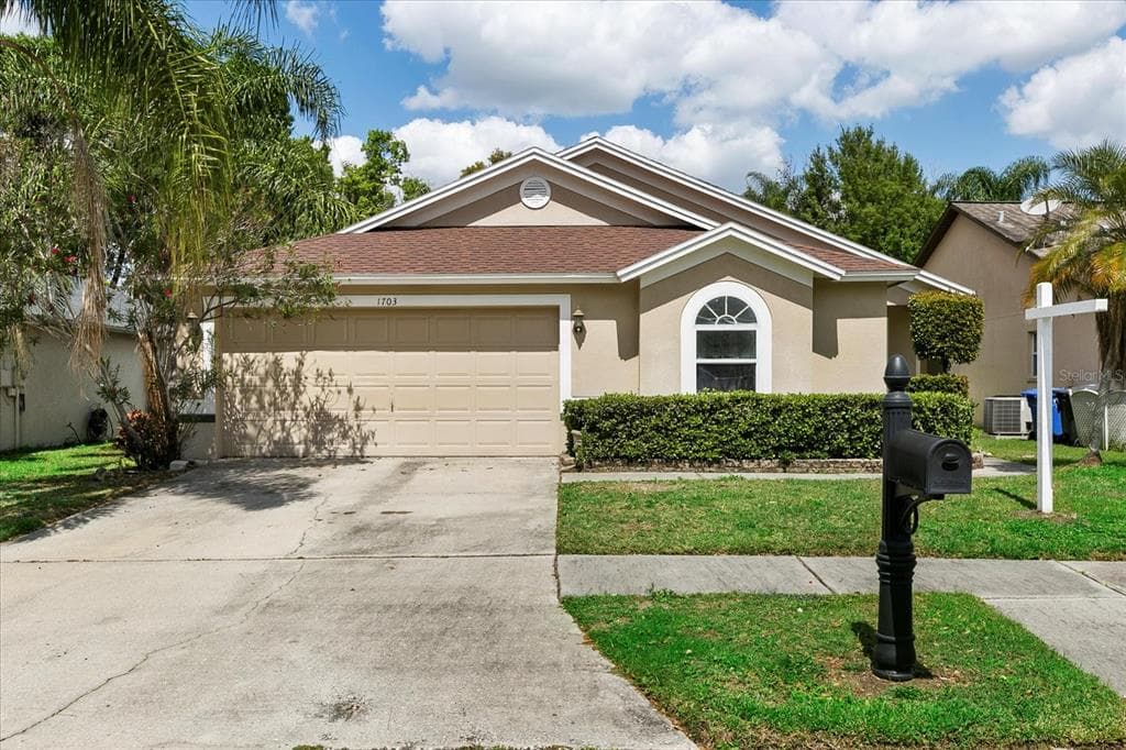 1703 ELK SPRING DRIVE BRANDON, FL 33511