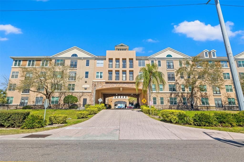 4221 W SPRUCE STREET UNIT 2312