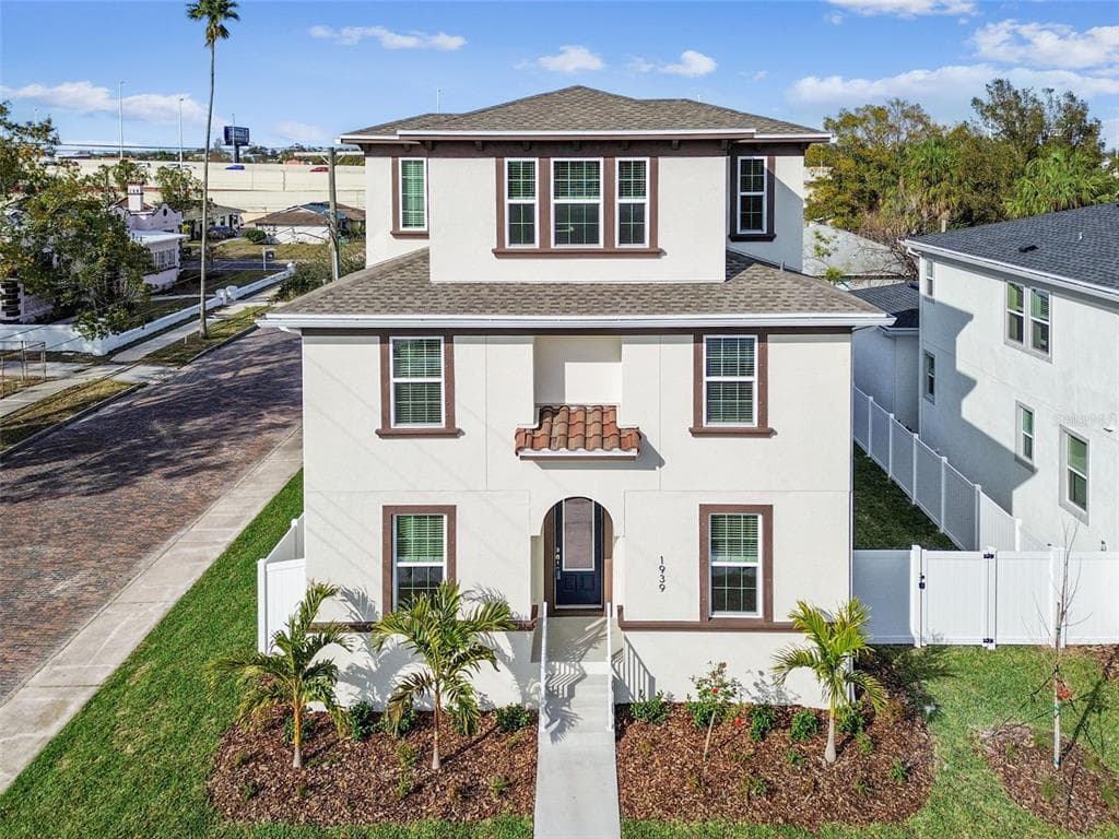1939 W ARCH STREET TAMPA, FL 33607
