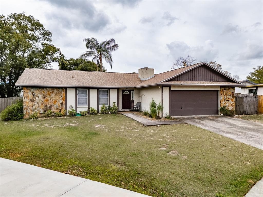1203 VISTAVIEW LANE VALRICO, FL 33594