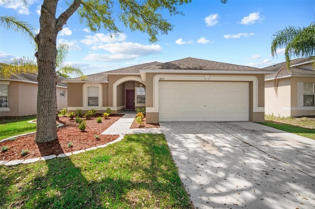 8017 ALAMOSA WOOD AVENUE RUSKIN, FL 33573