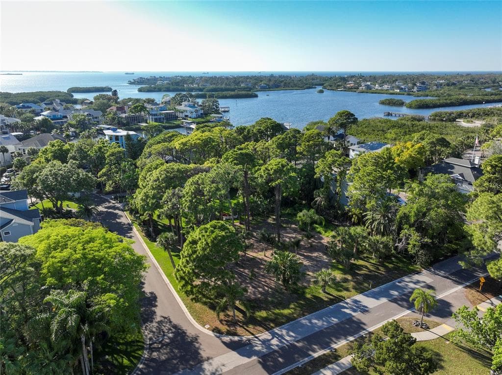 8TH STREET PALM HARBOR, FL 34683