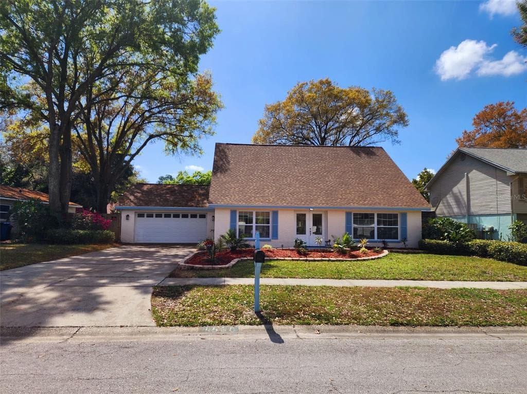 4630 GLENSIDE CIRCLE TAMPA, FL 33624