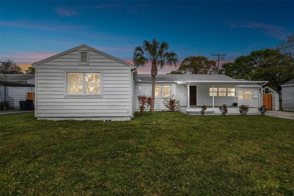 1517 W RIVER SHORE WAY TAMPA, FL 33603
