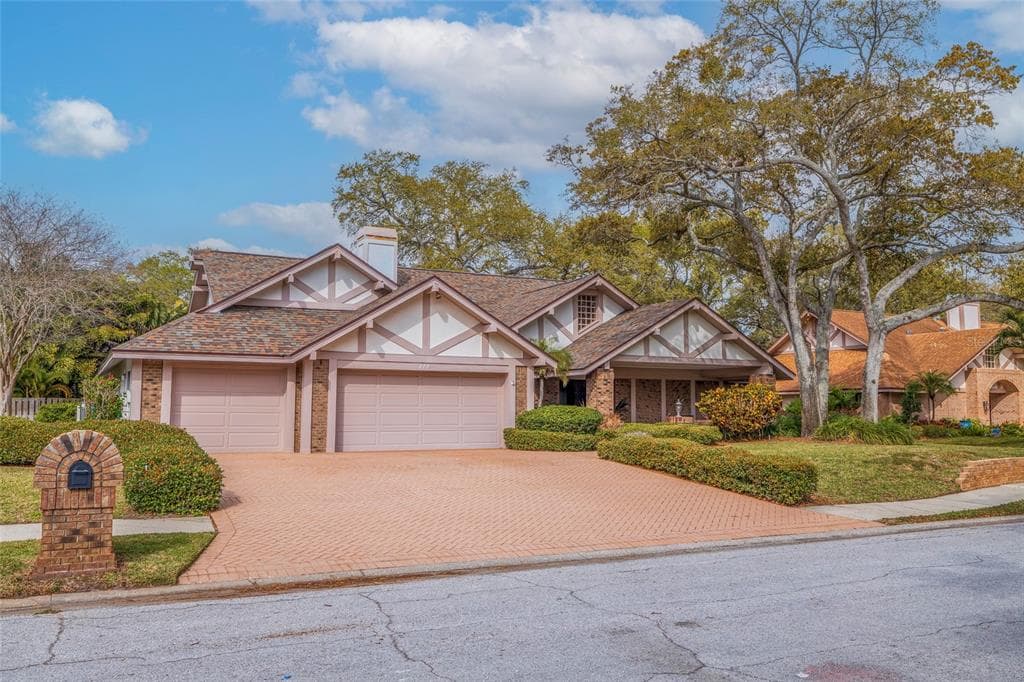 277 SHEFFIELD CIRCLE E