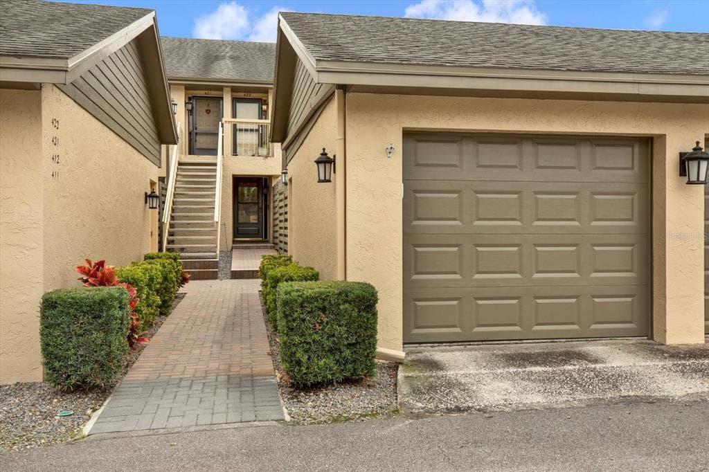 3157 LANDMARK DRIVE UNIT 422 CLEARWATER, FL 33761