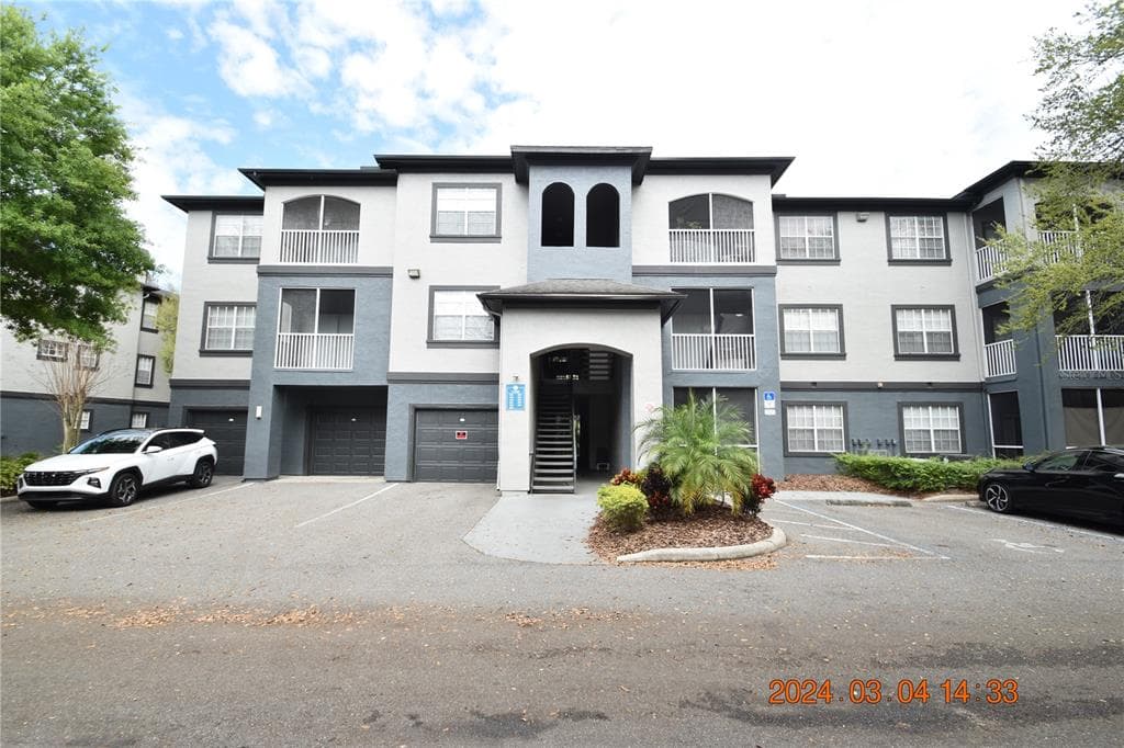 13205 SANCTUARY COVE DRIVE UNIT 302 TEMPLE TERRACE, FL 33637