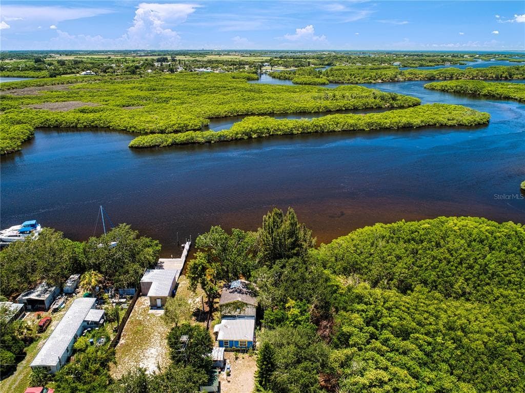 1530 RIVER DRIVE SW RUSKIN, FL 33570