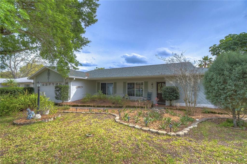 3819 UPLAND PLACE VALRICO, FL 33594