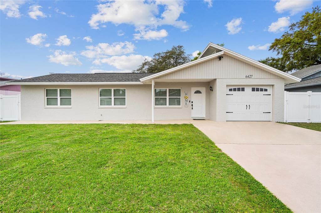 6427 MOSS WAY TAMPA, FL 33625