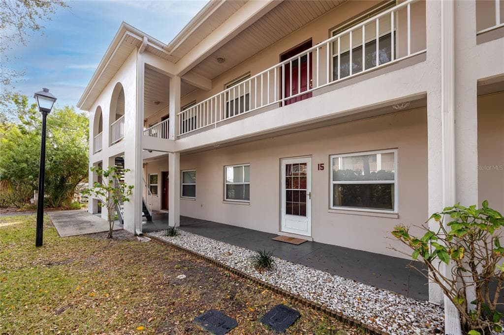 8304 BARDMOOR BOULEVARD UNIT 102 SEMINOLE, FL 33777