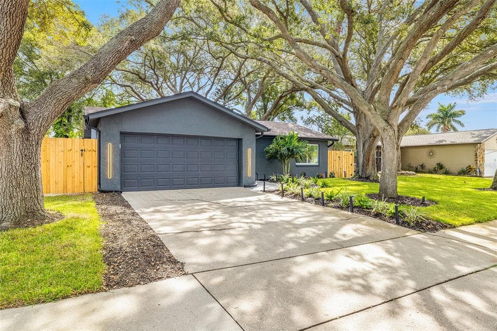 1459 WINDMOOR DRIVE DUNEDIN, FL 34698